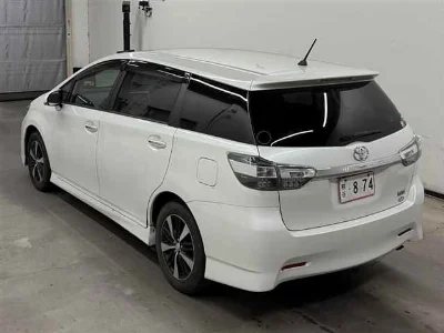 TOYOTA WISH