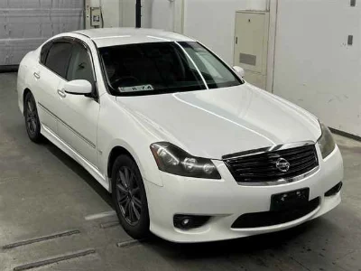 NISSAN FUGA