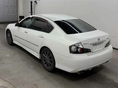 NISSAN FUGA
