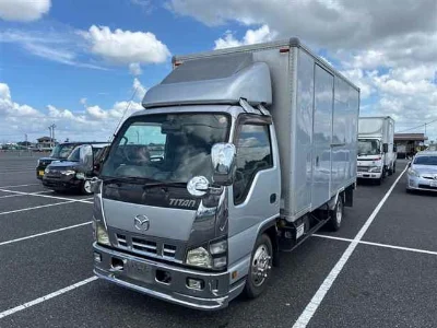 MAZDA TITAN