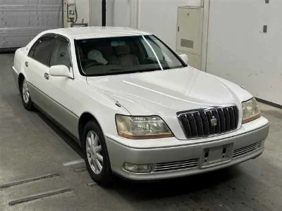 TOYOTA CROWN MAJESTA