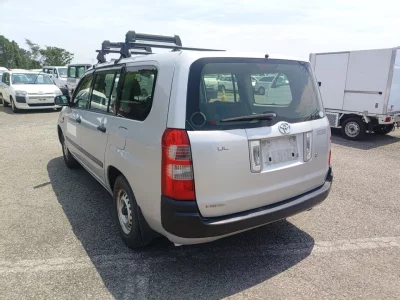 TOYOTA SUCCEED