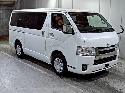 Toyota HiAce Van