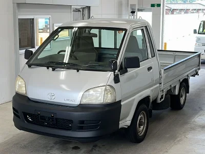 TOYOTA LITE ACE TRUCK