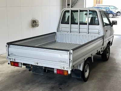 TOYOTA LITE ACE TRUCK