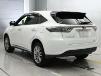 Цена авто Toyota Harrier с аукционов Японии, номер кузова ZSU60W, пробег 77 000, оценка 3