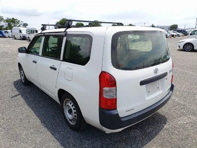 TOYOTA SUCCEED