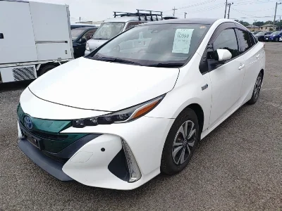 TOYOTA PRIUS PHV