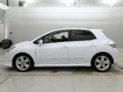 TOYOTA BLADE