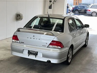 MITSUBISHI LANCER