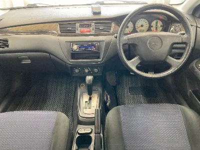 MITSUBISHI LANCER