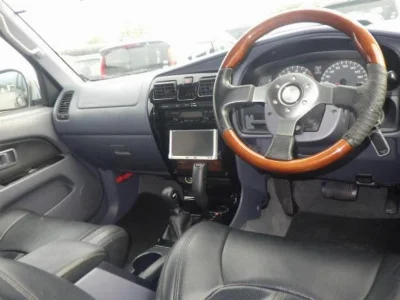 TOYOTA HILUX SURF