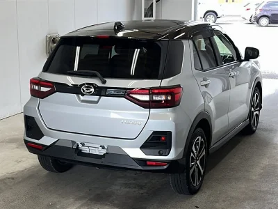 DAIHATSU ROCKY