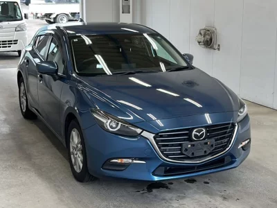 MAZDA AXELA