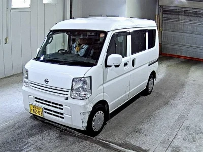 NISSAN CLIPPER VAN