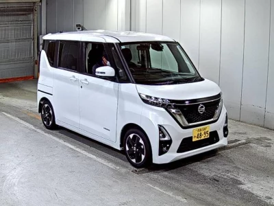 NISSAN ROOX