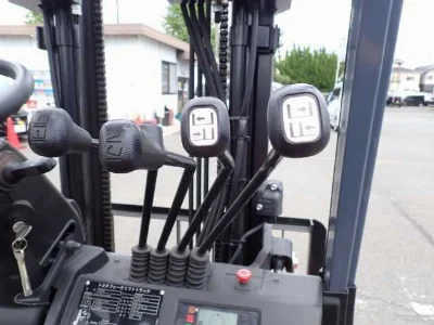 TOYOTA  FORKLIFT 
