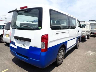 Nissan NV350 Caravan