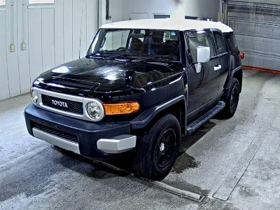 TOYOTA FJ CRUISER