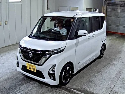 NISSAN ROOX