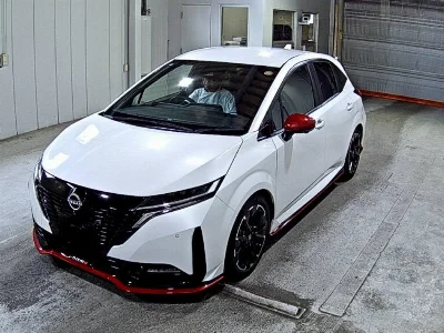 NISSAN AURA