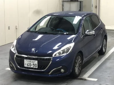 PEUGEOT 208