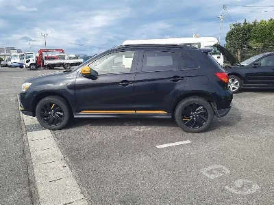 MITSUBISHI RVR