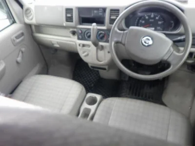 NISSAN CLIPPER VAN