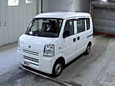 NISSAN CLIPPER VAN