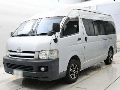 TOYOTA REGIUS VAN