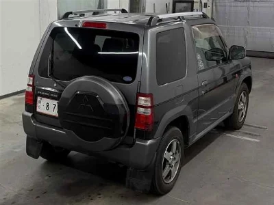 MITSUBISHI PAJERO MINI