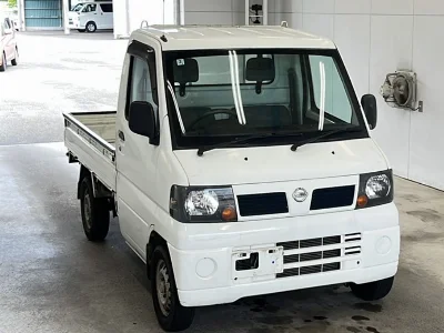 NISSAN CLIPPER TRUCK