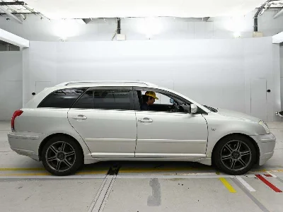 TOYOTA AVENSIS WAGON