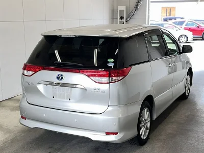 Toyota Estima Hybrid