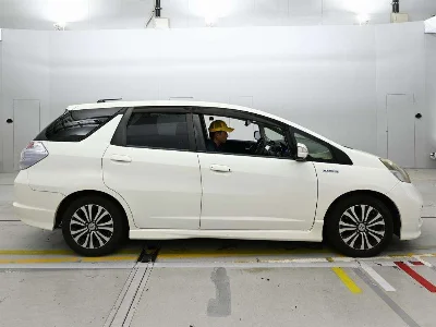 HONDA FIT SHUTTLE