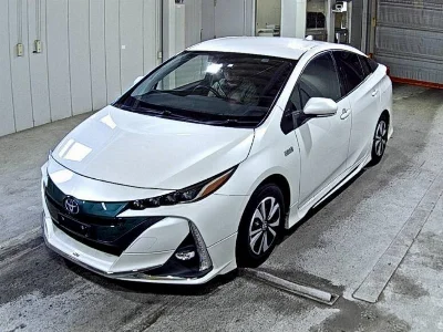 TOYOTA PRIUS PHV
