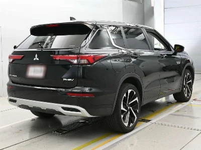 MITSUBISHI OUTLANDER PHEV