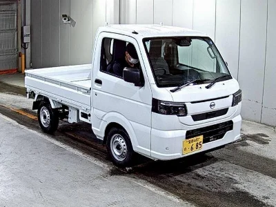 NISSAN CLIPPER TRUCK