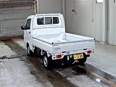 NISSAN CLIPPER TRUCK