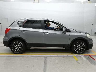 SUZUKI SX4 S-CROSS