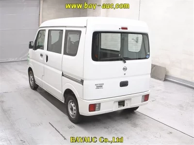 NISSAN CLIPPER VAN
