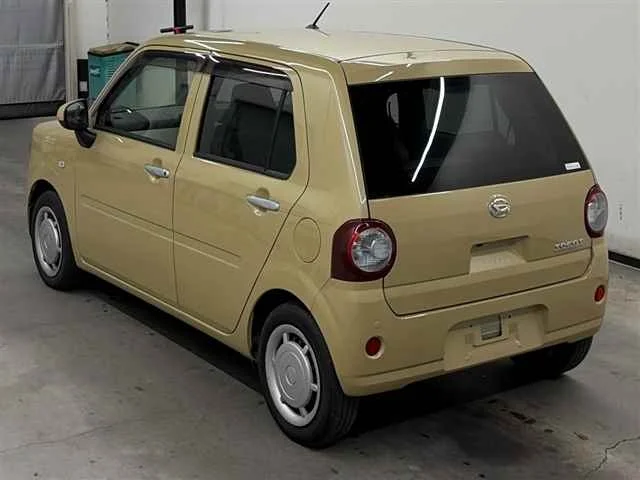 Daihatsu Mira Tocot  с аукциона в Японии