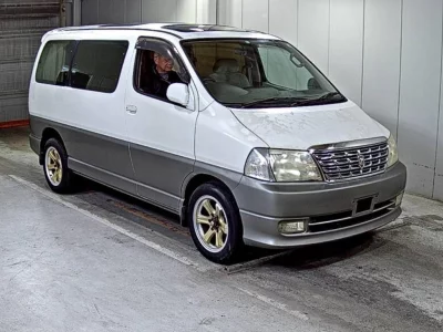 TOYOTA GRANVIA