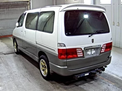 TOYOTA GRANVIA