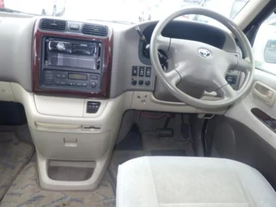 TOYOTA GRANVIA