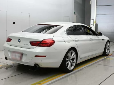 BMW 6 SERIES