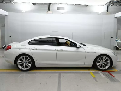 BMW 6 SERIES