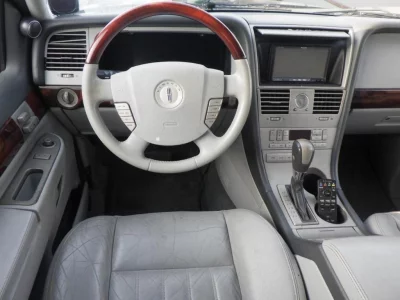 LINCOLN NAVIGATOR