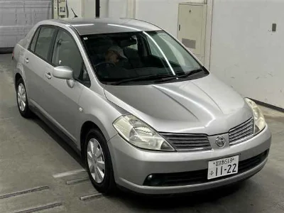 NISSAN TIIDA LATIO