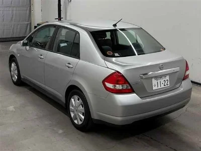 NISSAN TIIDA LATIO